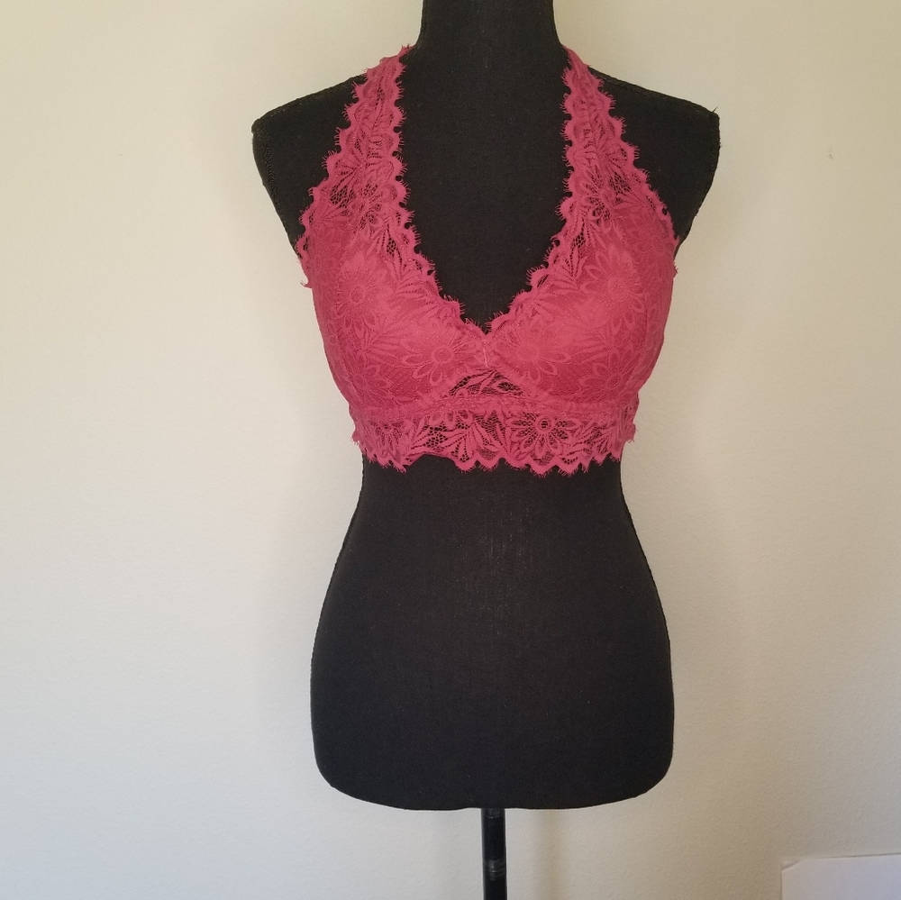 PINK Victoria's Secret M lace halter bralette lightly lined flaw